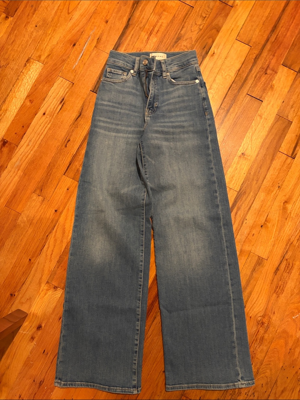 Frame Denim Wide-Leg Jeans in Medium Blue Wash